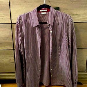 Women Van Heusen Button Down Large